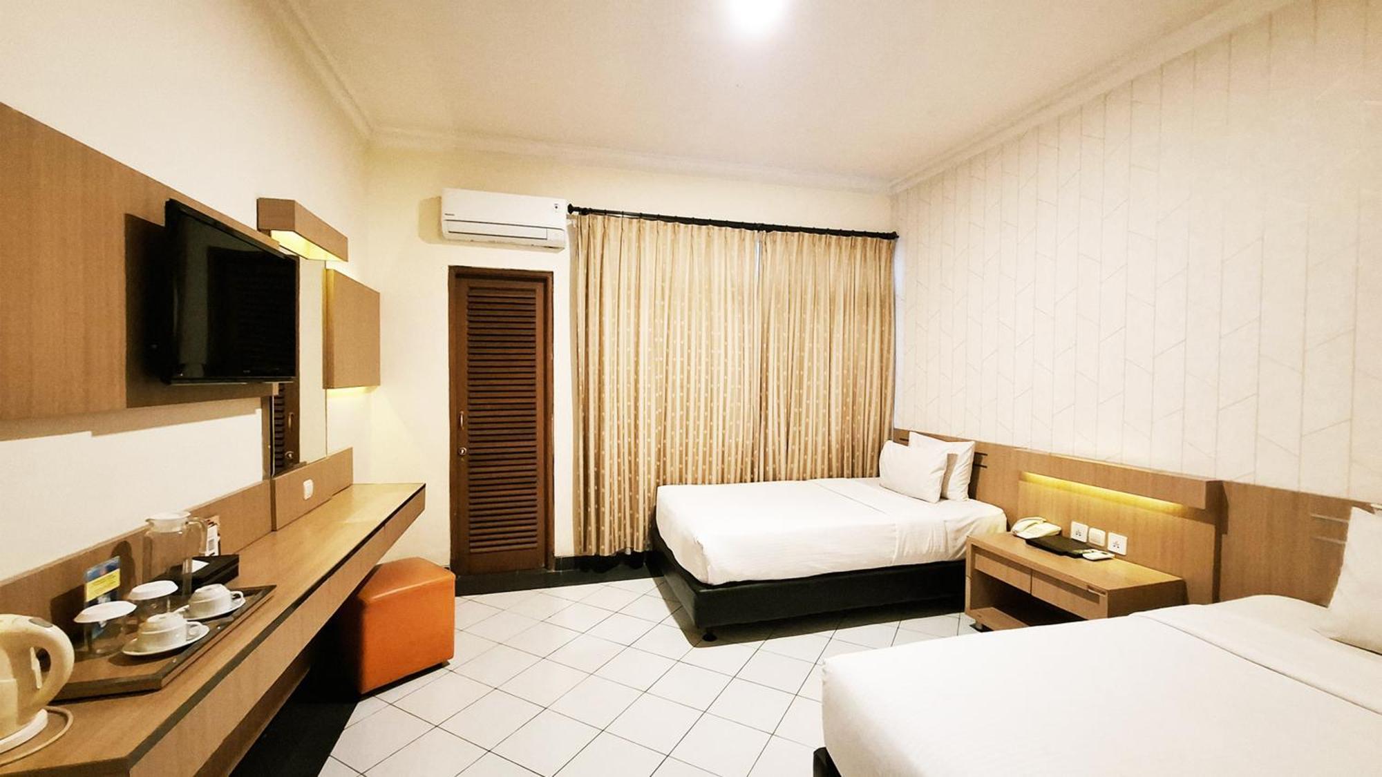 Mmugm Hotel Pakualaman Εξωτερικό φωτογραφία